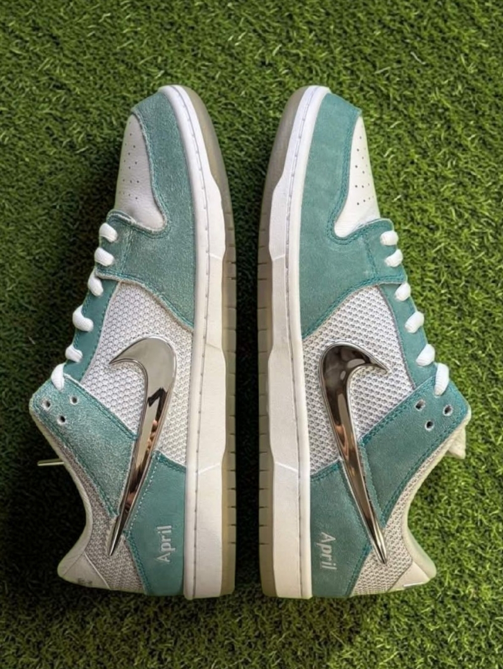 Nike SB Dunk Low April Skateboards Size 12 New